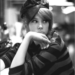 Meet your Posher, Claire